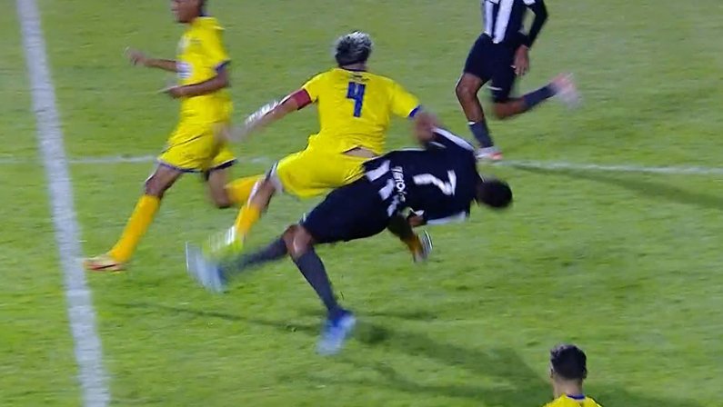 Valim é destaque pelo Botafogo (Foto: Reprodução/SporTV)