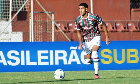 Kauã Elias em ação com a camisa do Fluminense (Foto: Mailson Santana - FFC)