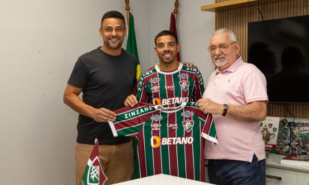 Terans assinou em definitivo com o Fluminense até o fim de 2026. (Foto: Lucas Merçon/Fluminense)