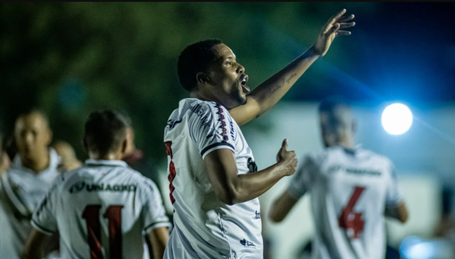 Iury Castilho comemorando o gol contra o Jacuipense (Foto: Victor Ferreira/EC Vitória)