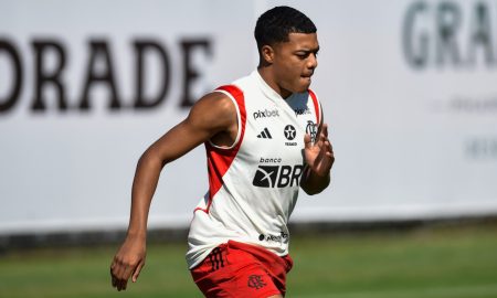 Igor Jesus é testado entre os titulares e deve inicar jogo contra o Bangu Foto: Marcelo Cortes / Flamengo