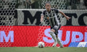 Lemos em campo pelo Atlético-MG (Foto: Pedro Souza / Atlético)