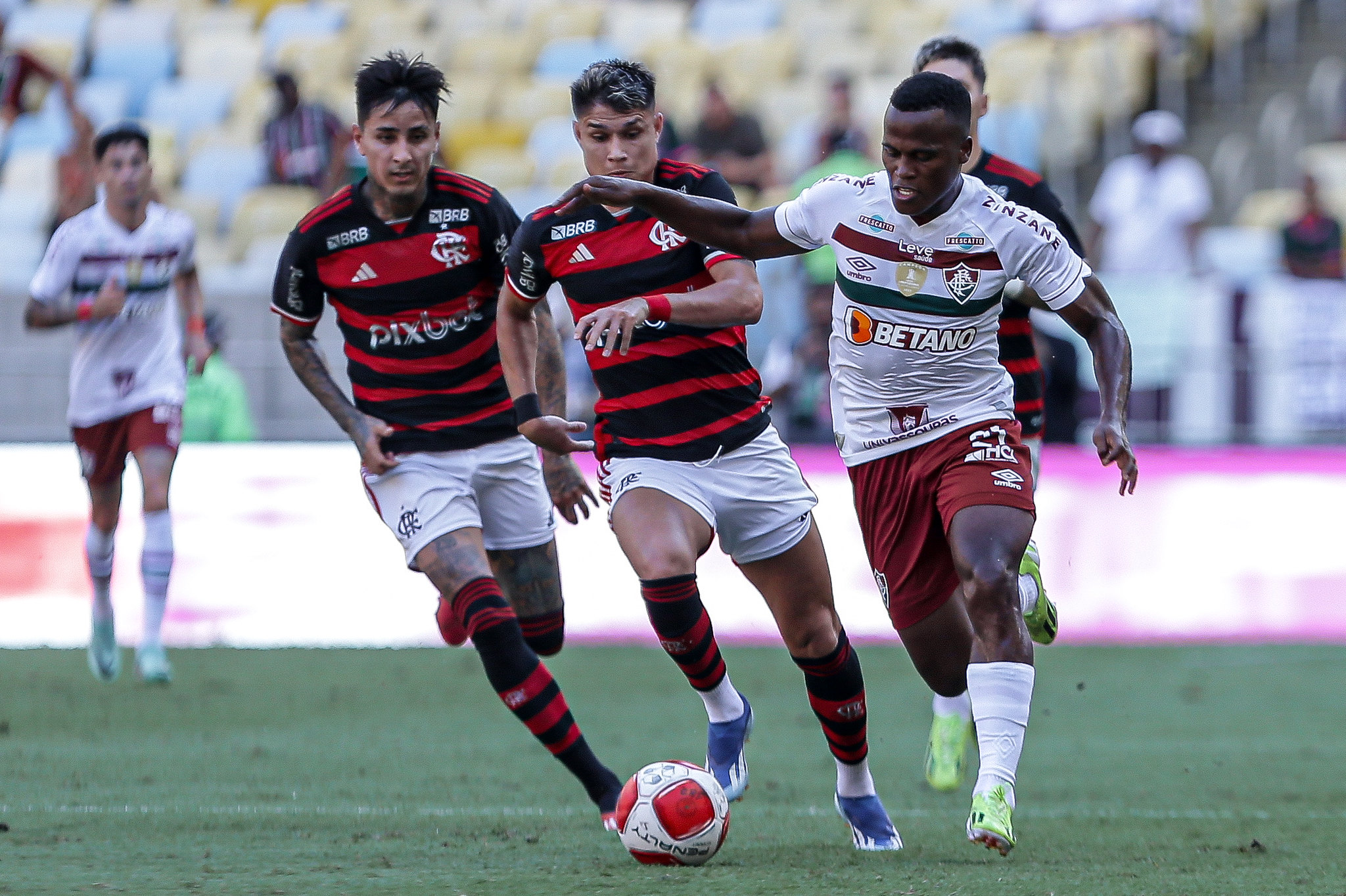 Rio de Janeiro, RJ - 25/02/2024 - Maracanã - Fluminense enfrenta o Flamengo esta tarde no Maracanã pela 10ª rodada do Campeonato Carioca 2024. FOTO DE LUCAS MERÇON/FLUMINENSE FC