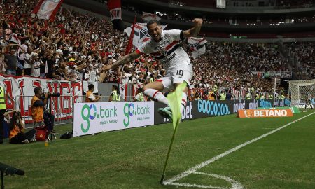 São Paulo vence e Luciano volta a marcar (Rubens Chiri/Saopaulofc.net)
