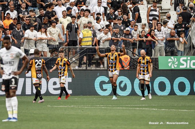 Em estreia de Pedro Raul, Jenison marca hat-trick e Novorizontino vence o Corinthians pelo Paulistão. (Foto: Ozzair Jr/Novorizontino)