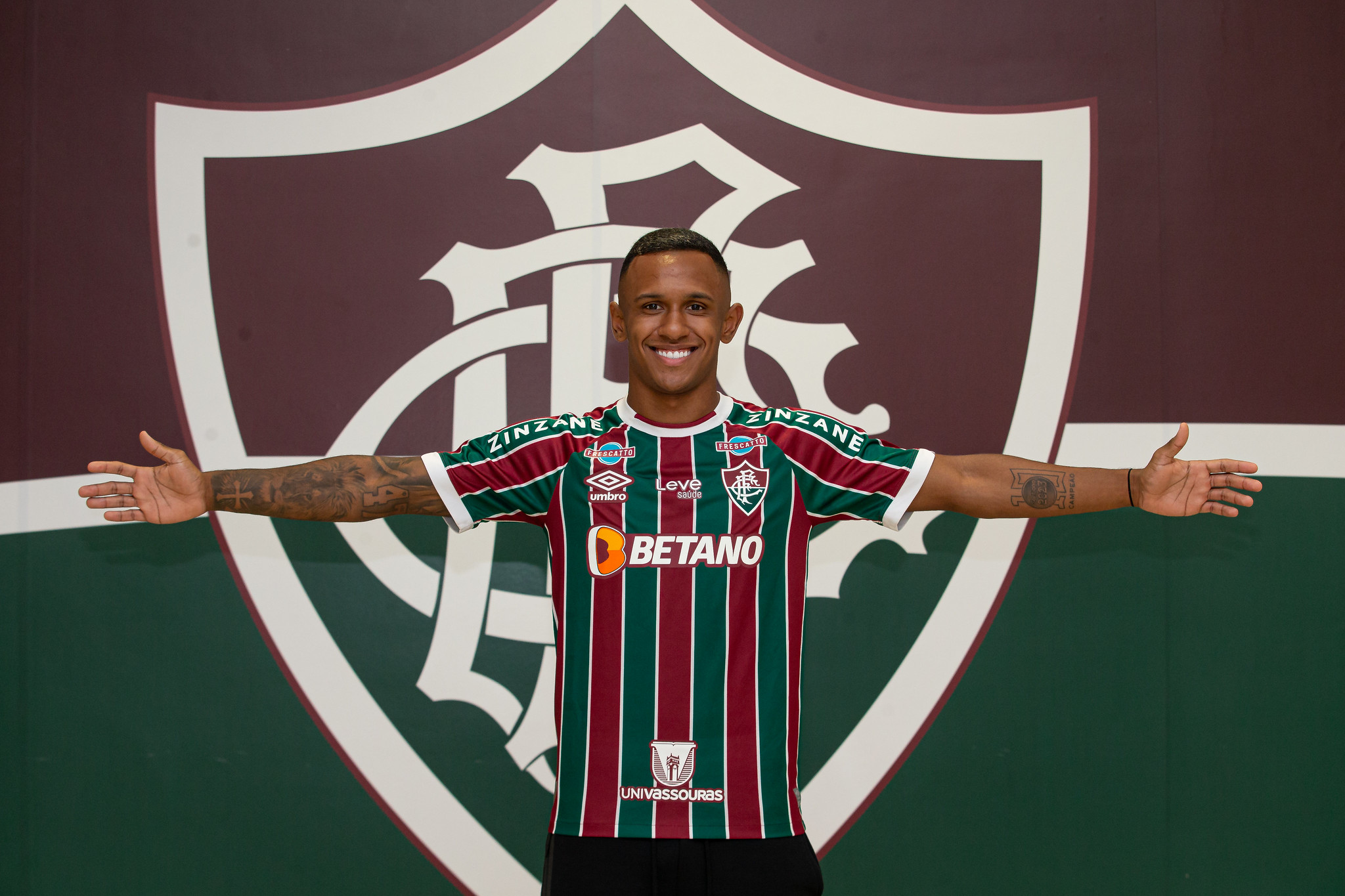 Marquinhos é o novo reforço do Fluminense (Foto: Lucas Merçon/Fluminense)