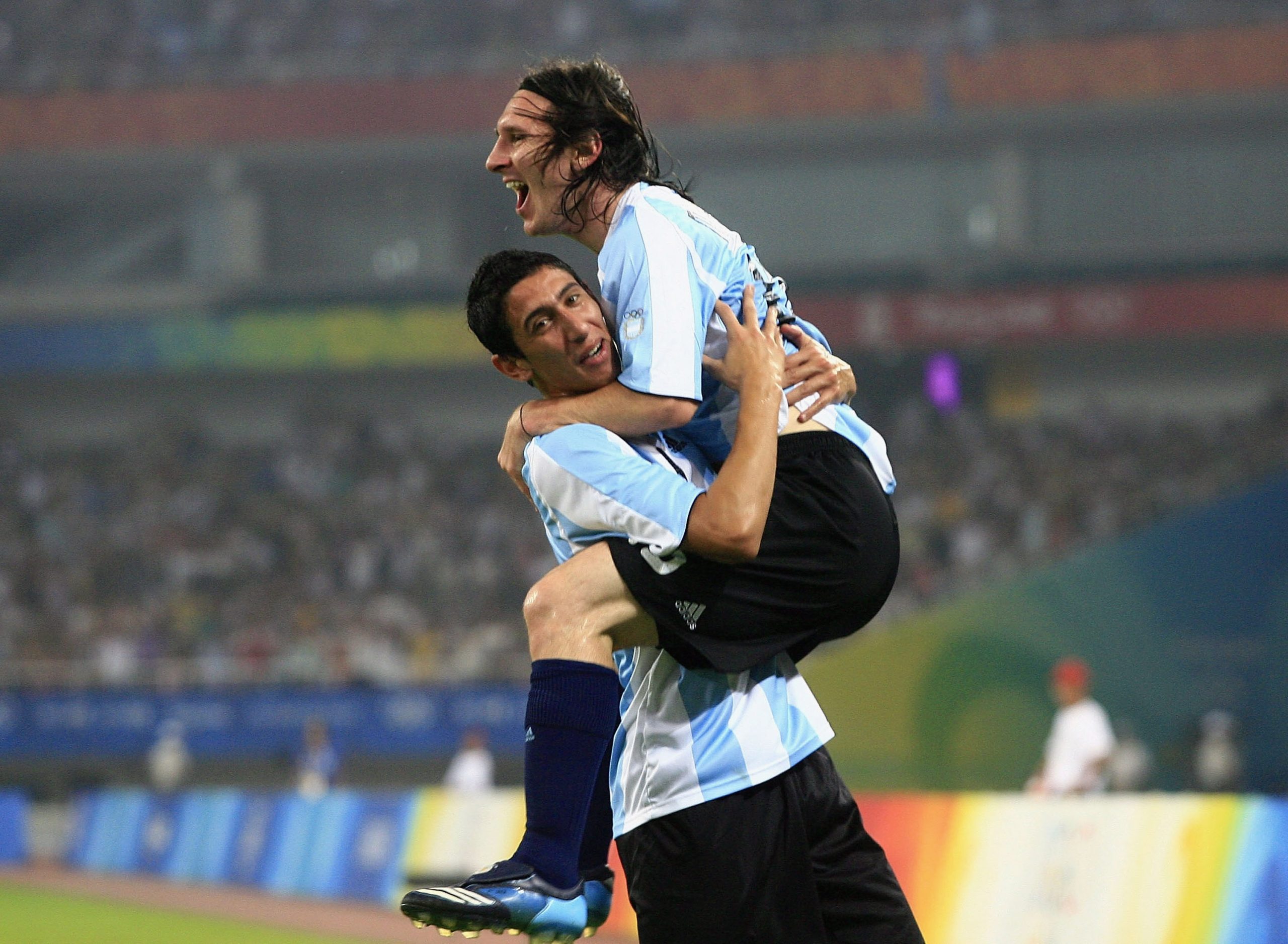 Messi e Di María foram campeões olímpicos em 2008 (Foto: Photogamma | Getty Images)