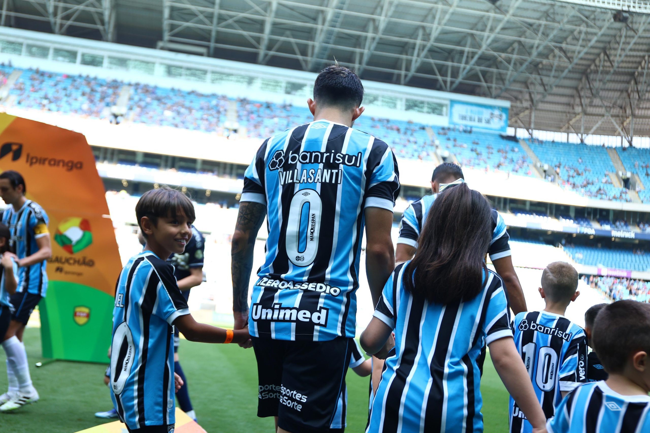 Villasanti utilizou a camisa 0 em uma ação contra o assédio contra mulheres (Foto/Reprodução: Grêmio)