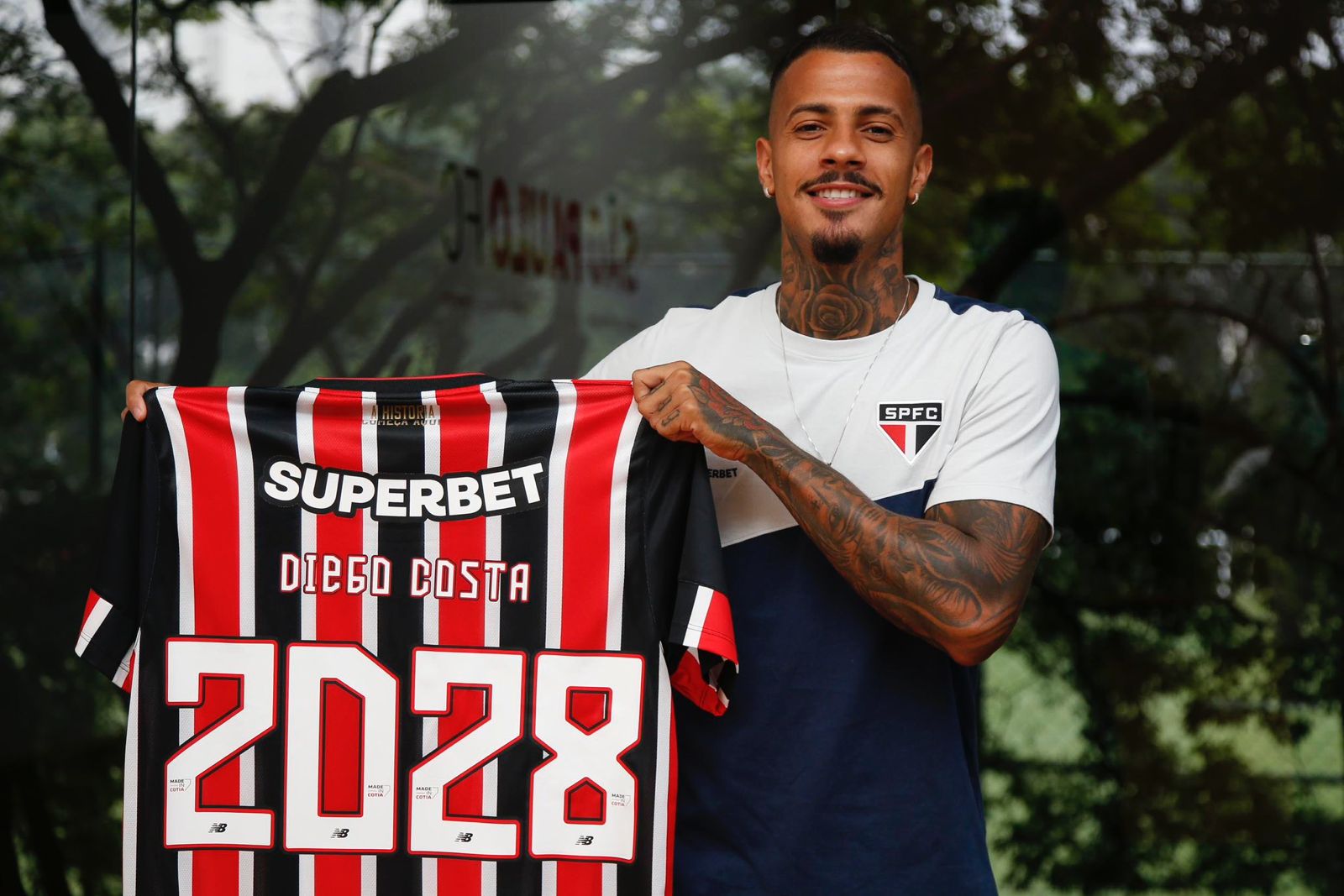 São Paulo renova com Diego costa até 2028 (Rubens Chiri/saopaulofc)