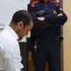 Daniel Alves: Jogador marca presença no tribunal para julgamento (Photo by ALBERTO ESTEVEZ/POOL/AFP via Getty Images)