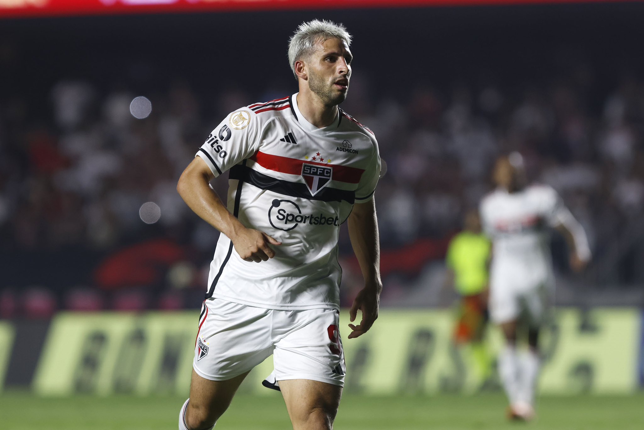 Calleri pode desfalcar o São Paulo na reta final do Paulistão (Foto: Twitter / São Paulo FC)