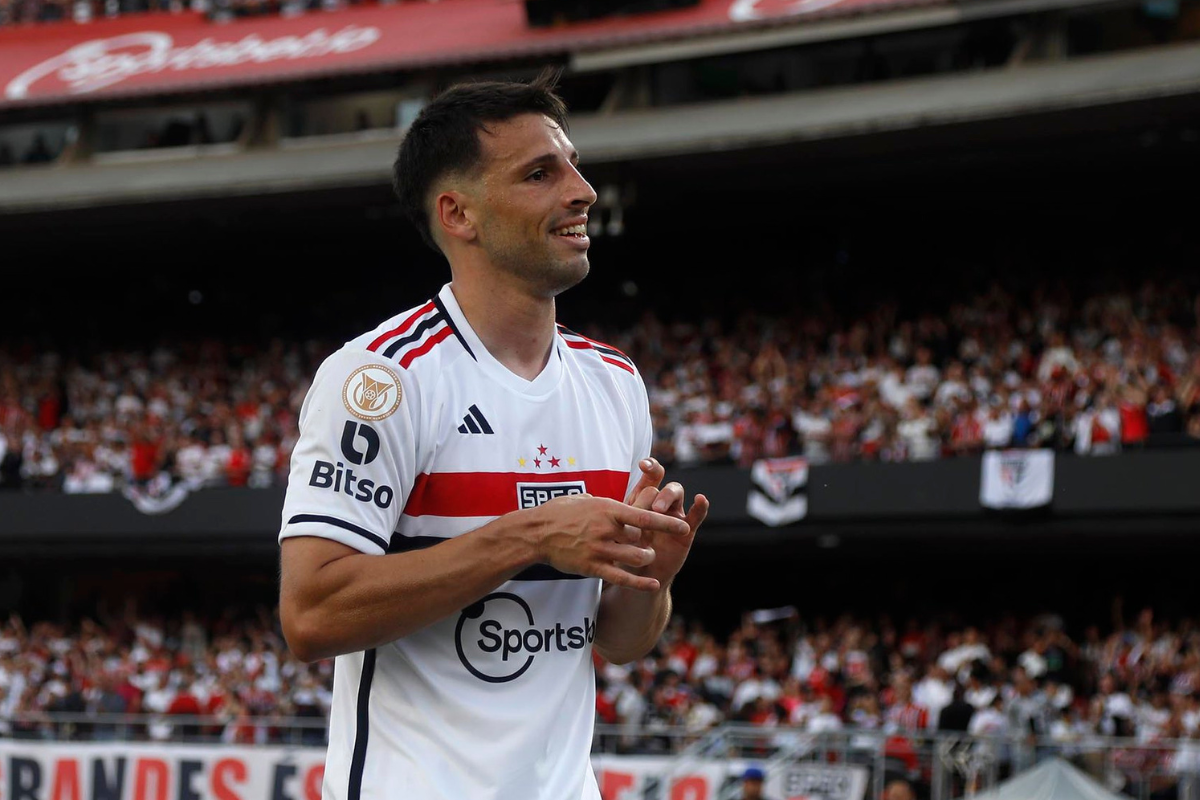 Calleri no São Paulo (Foto: Rubens Chiri / saopaulofc.net)