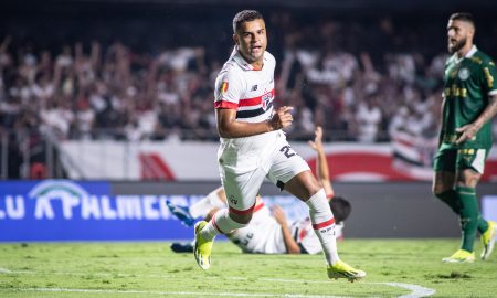 Alisson comemora gol em empate do São Paulo (Guilherme Veiga/Ag. Paulistão)