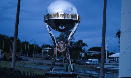 Troféu da Copa Sul-Americana (Foto: CONMEBOL Sudamericana)