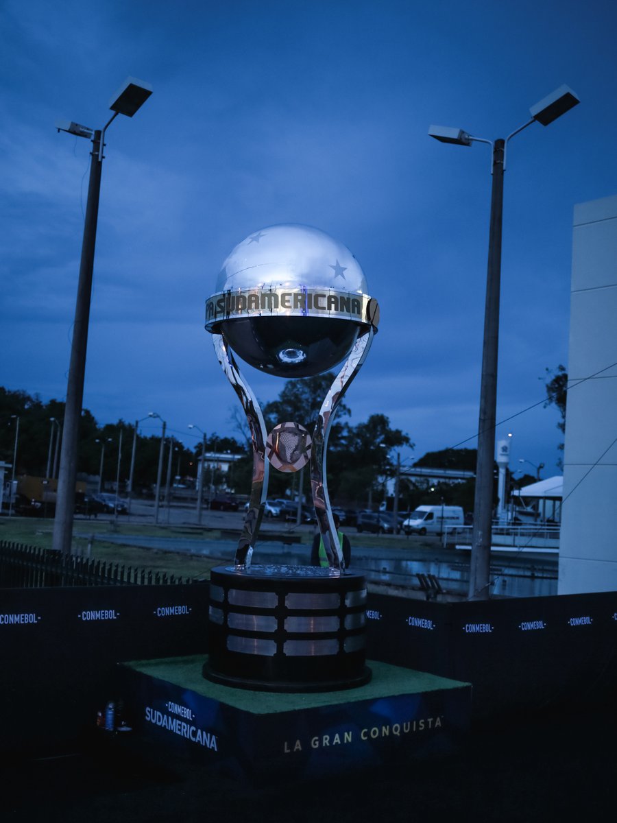Troféu da Copa Sul-Americana (Foto: CONMEBOL Sudamericana)