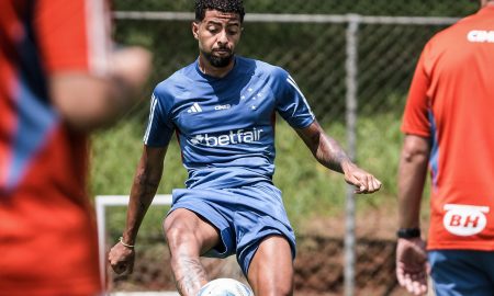 Novo trio de zaga no Cruzeiro (FOTO: GUSTAVO ALEIXO / CRUZEIRO)