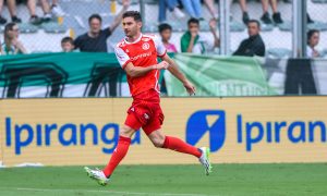 Alario vai desfalcar o Inter (Foto: Ricardo Duarte/Internacional)