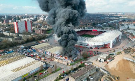 Imagem área dos areadores do Estádio St Mary's em Southampton. (Foto: Sky Sports)