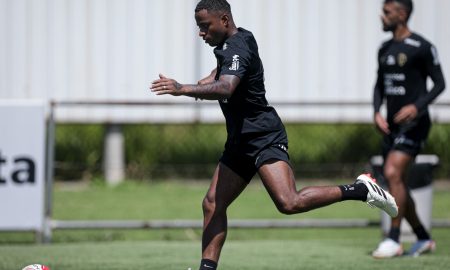 Sem jogar há mais de um mês, Palacios tem evolução em recuperação no Corinthians. (Foto: Rodrigo Coca/Agência Corinthians)