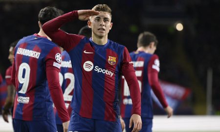 Fermín López celebra gol do Barcelona (Foto: JOSEP LAGO/AFP via Getty Images)