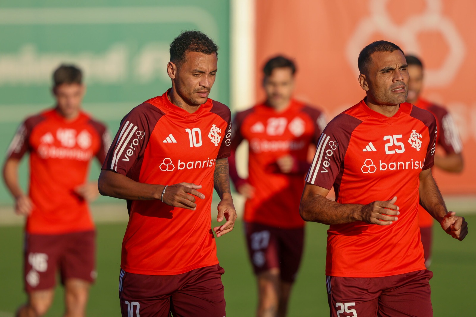 Inter voltou aos treinos (Foto: Ricardo Duarte / Internacional)