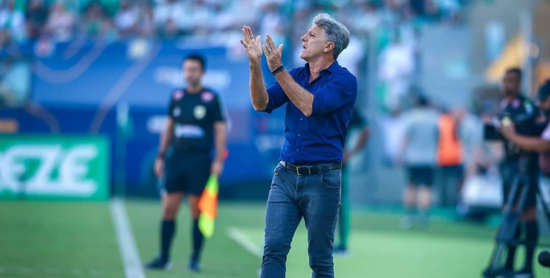 Renato Gaúcho orienta o Grêmio (Foto: Divulgação / Grêmio)