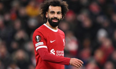 Salah tem contrato com o Liverpool até o fim de junho de 2025 (Foto: OLI SCARFF | AFP via Getty Images)