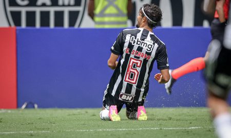 Gustavo Scarpa começou como titular na vitória diante do Rosario (Foto: Pedro Souza/Atlético-MG)