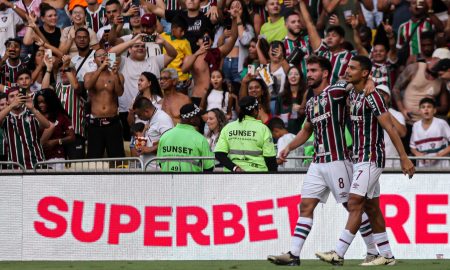 Torcida comemora vitória após derrotar o Vasco (Foto: Marcelo Gonçalves/FFC)