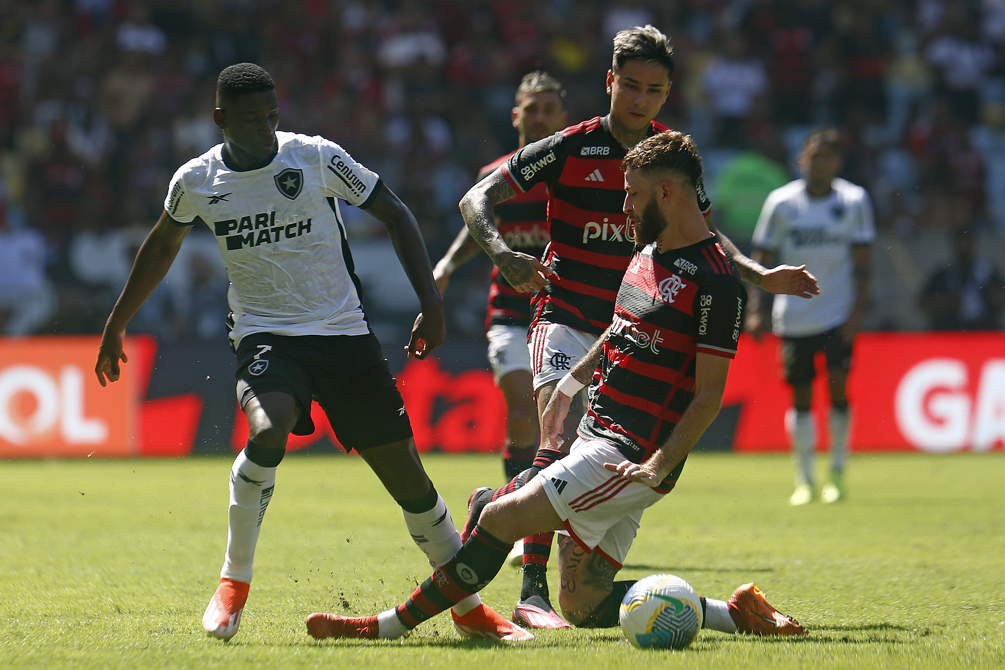 Botafogo vence o Flamengo no Maracanã (Foto: Vitor Silva/Botafogo)