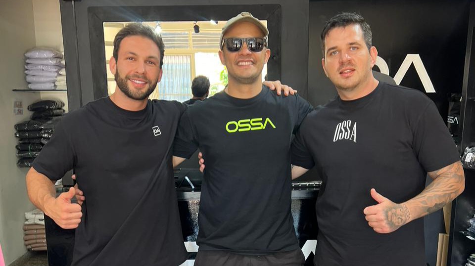 Lucas Padua, Marcos Ramos e Danilo Pierote, representantes da OSSA e do projeto esportivo (Foto: Divulgação/Instagram @Ossa_oa)