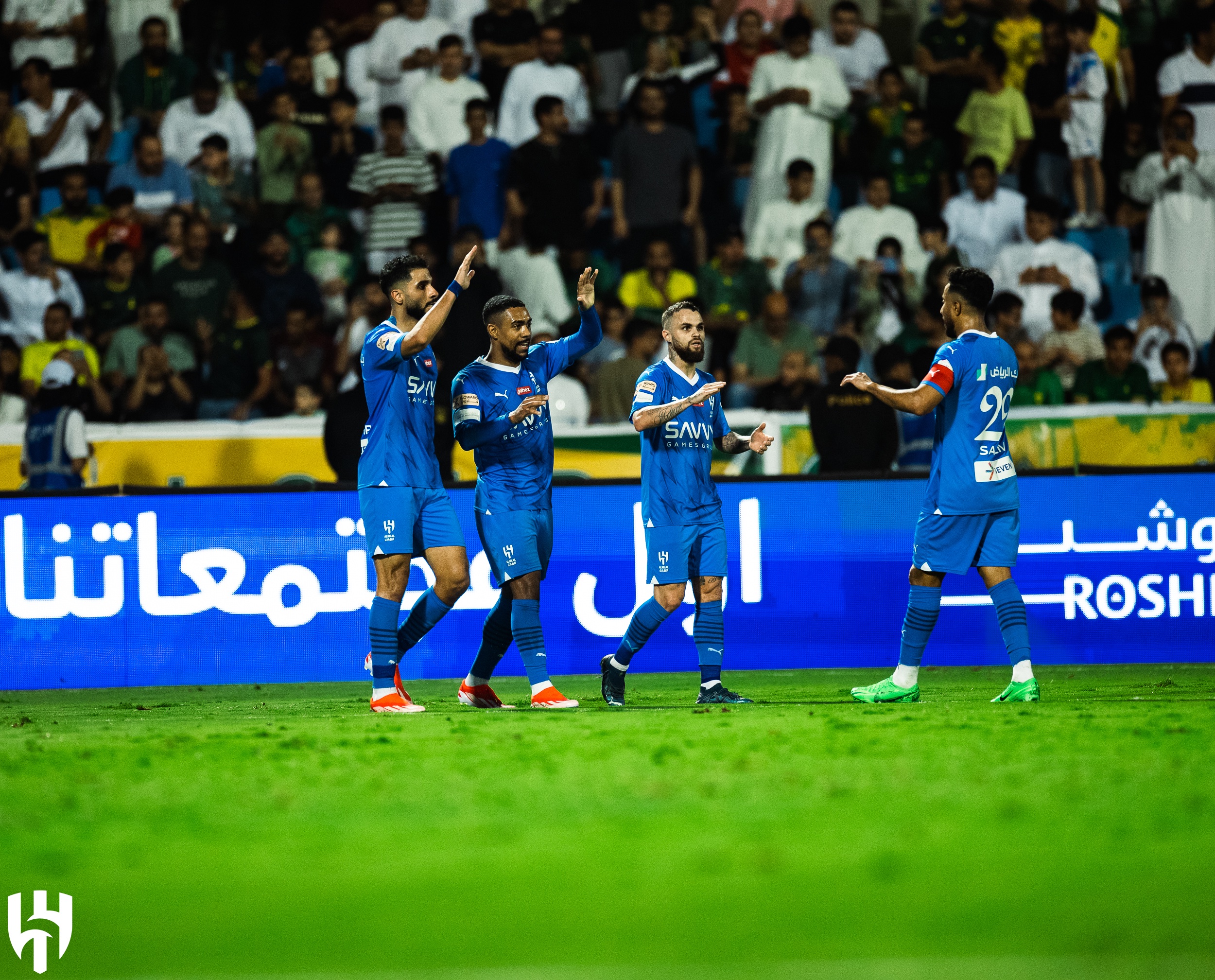 Jogadores do Al-Hilal comemorando um dos gols. (Foto: Divulgação/ Al Hilal)