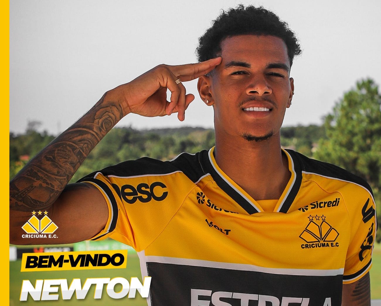 Newton estava no Botafogo e foi emprestado ao clube catarinense (Foto: Divulgação | Criciúma)