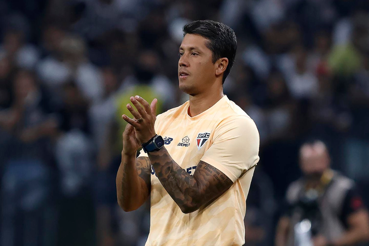 Thiago Carpini no São Paulo (Foto: Rubens Chiri/Saopaulofc)