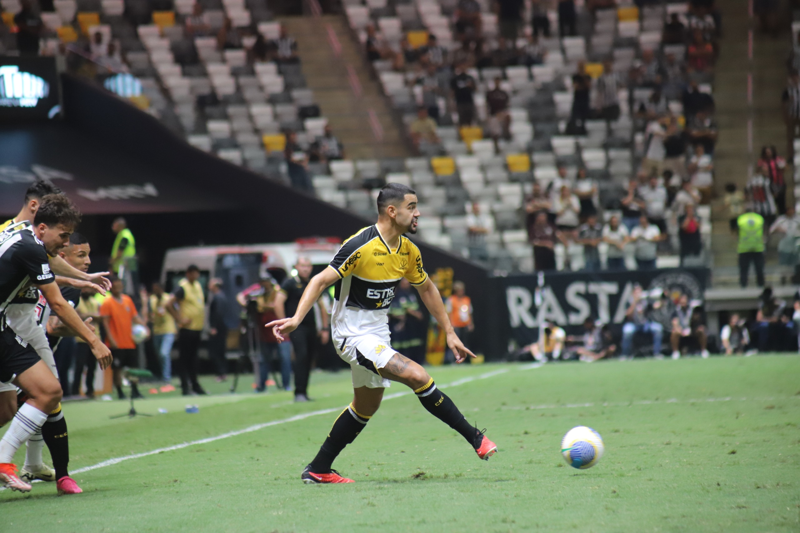 Barreto teve boa atuação contra o Galo (Foto: Celso da Luz / Criciúma EC)