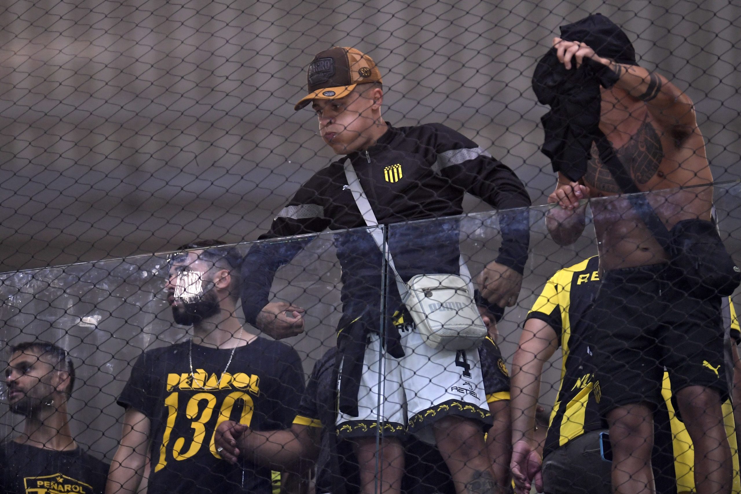 Torcedor faz gesto racista em jogo do Atlético-MG (Foto: DOUGLAS MAGNO/AFP via Getty Images)