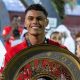 Atacante ex-Flamengo Mateusão celebra título da Super Shield com o Shabab Al-Ahli