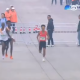 He Jie ultrapassa adversários nos últimos metros da meia maratona de Pequim (Foto: Reprodução)