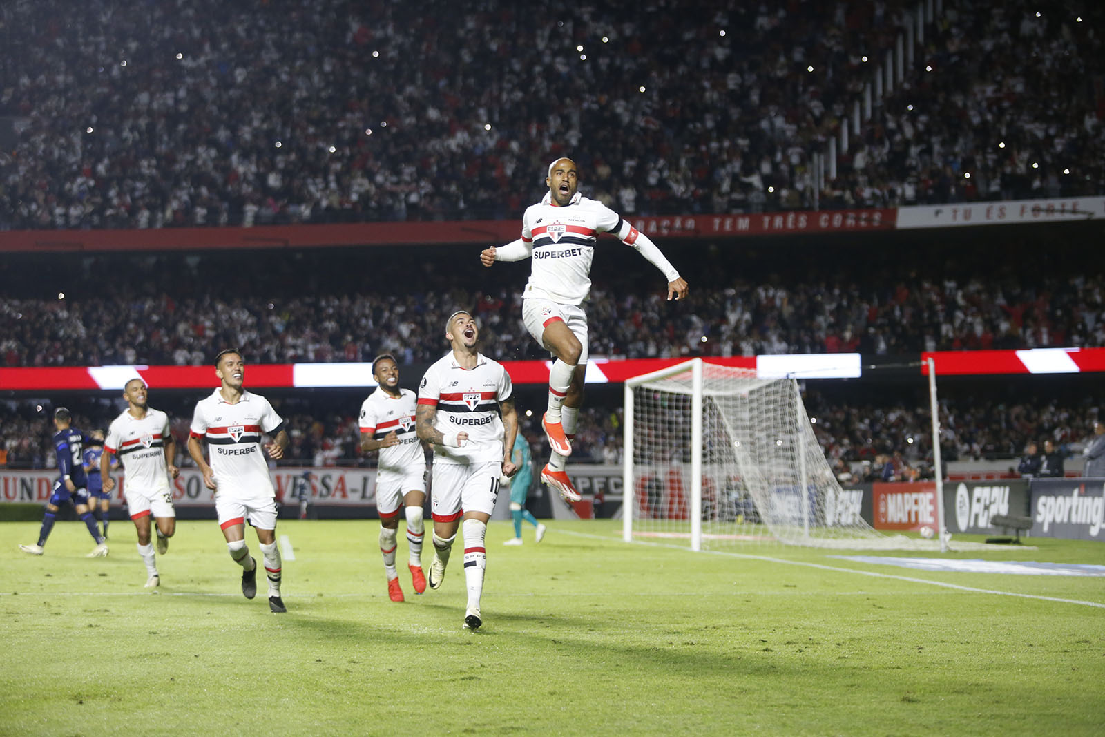 Foto: Rubens Chiri e Paulo Pinto/Saopaulofc.net