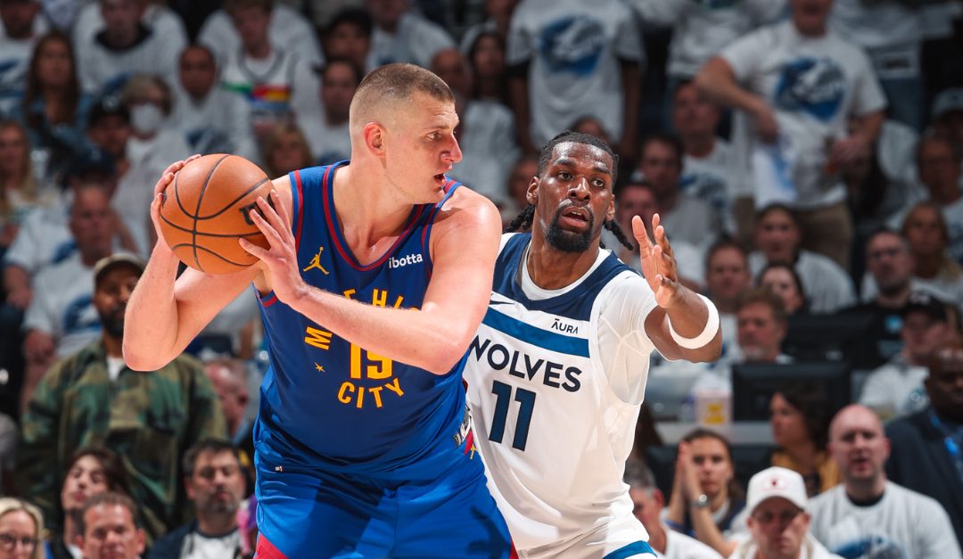 MVP pela terceira vez, Jokic comandou Denver na primeira vitória na série (Foto: Redes Sociais/Denver Nuggets)