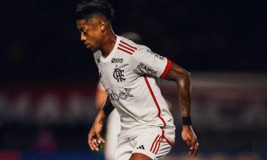 Bruno Henrique pelo Flamengo. (Foto: Reprodução Twitter/Flamengo).