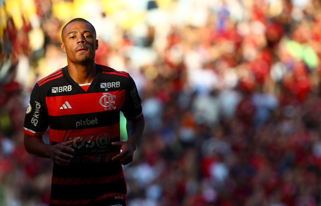 De La Cruz em campo pelo Flamengo. (Foto: Gilvan de Souza/CRF).
