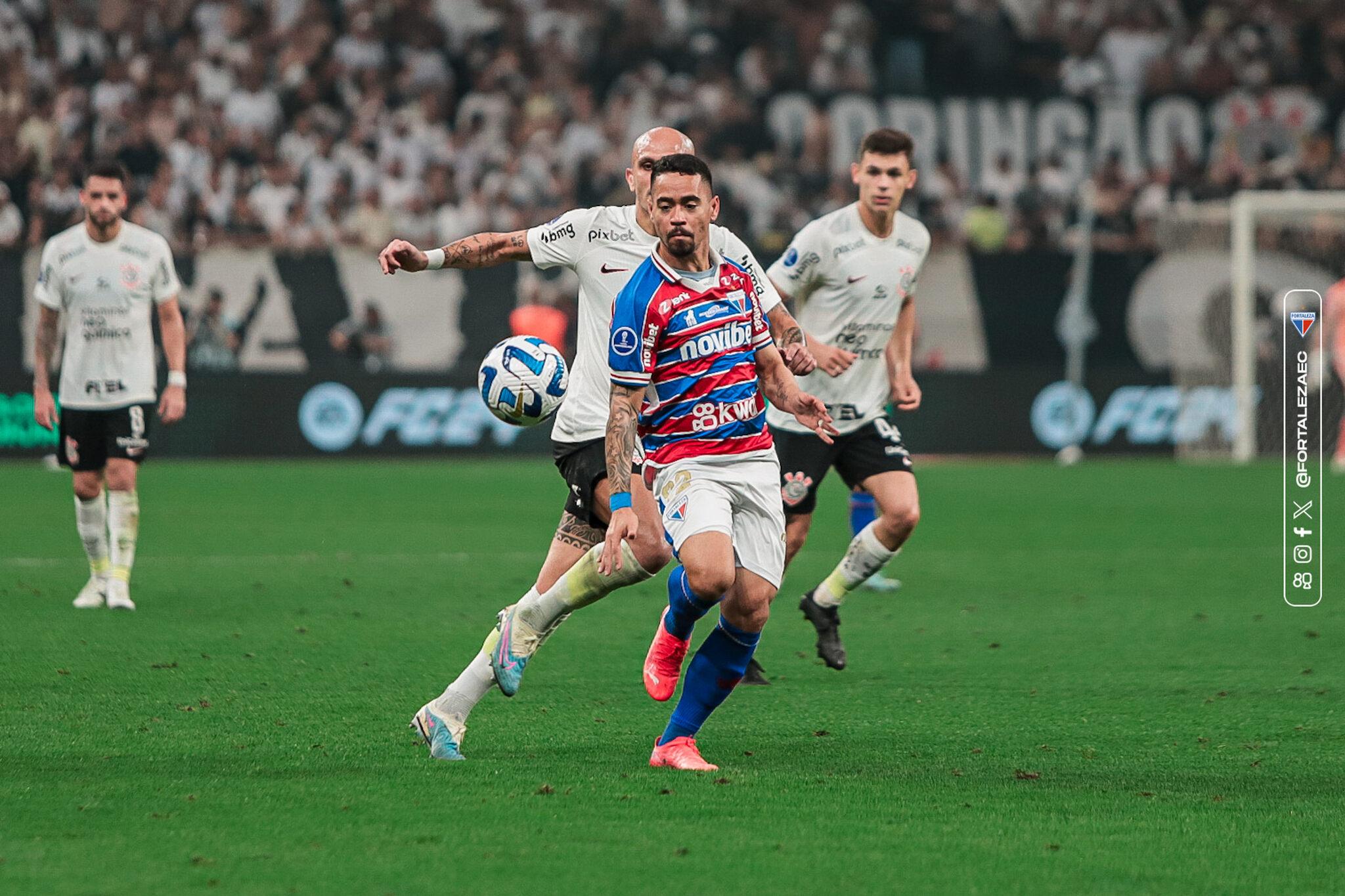 Yago Pikachu em ação em Corinthians x Fortaleza. (Foto: Matheus Lotif/Fortaleza)