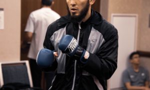 Islam Makhachev treina para o UFC 302 (Foto: Divulgação/UFC)