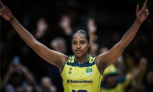 Ana Cristina se destaca pelo Brasil (Foto: Volleyball World/Divulgação)