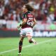 David Luiz comemora mais um gol no fim pelo Flamengo. Foto: Gilvan de Souza/ Flamengo