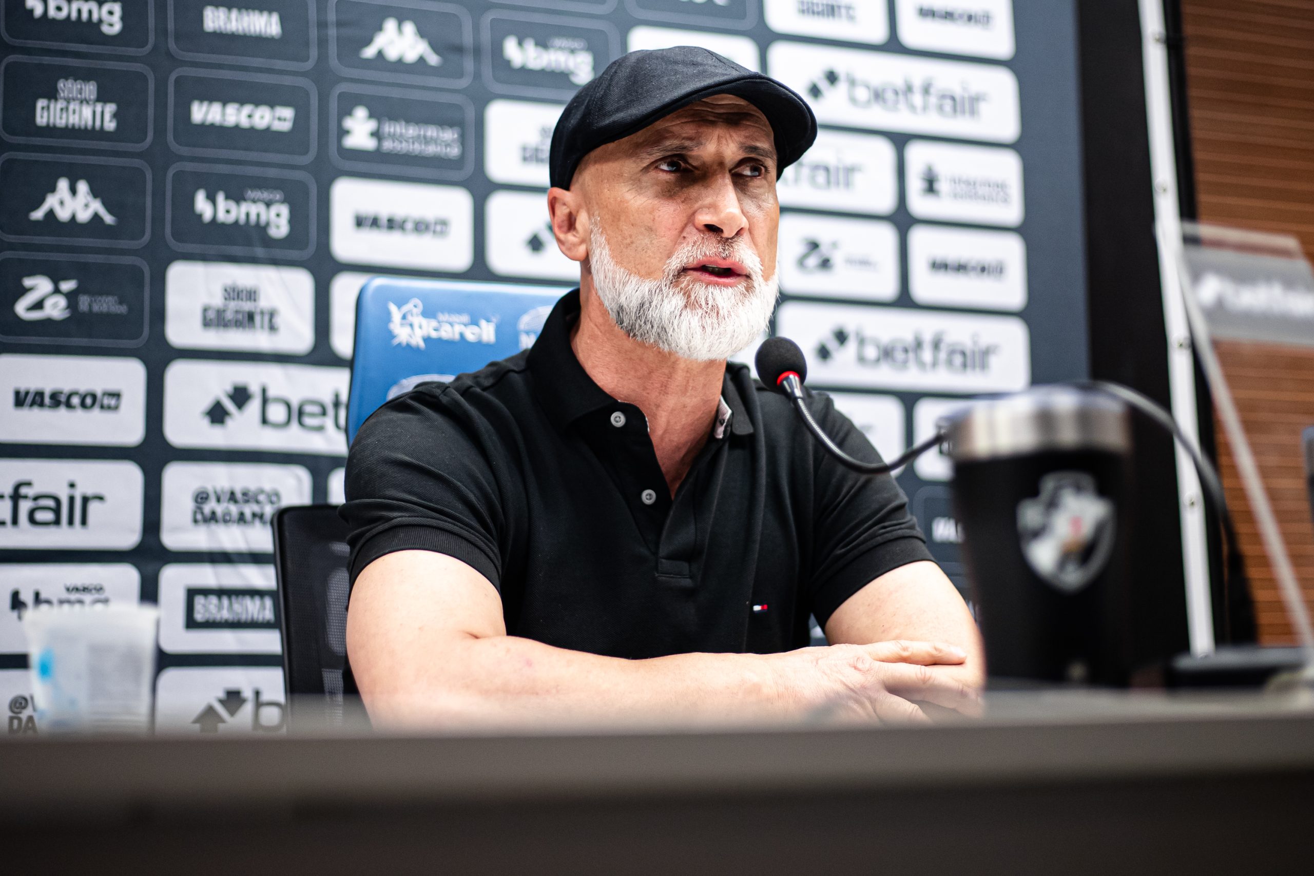 Álvaro Pacheco após o jogo entre Vasco x Flamengo, pelo Campeonato Brasileiro (Foto: Leandro Amorim/Vasco)