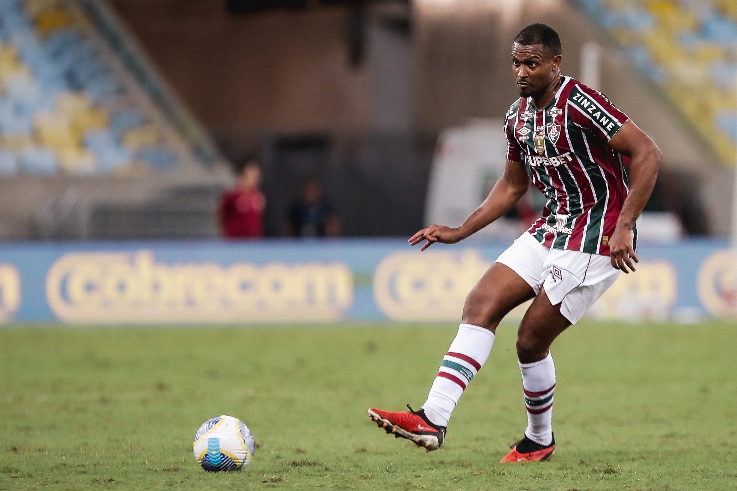 Marlon em campo de volta ao time titular contra o juventude apos se recuperar de lesão FOTO DE LUCAS MERÇON / FLUMINENSE FC