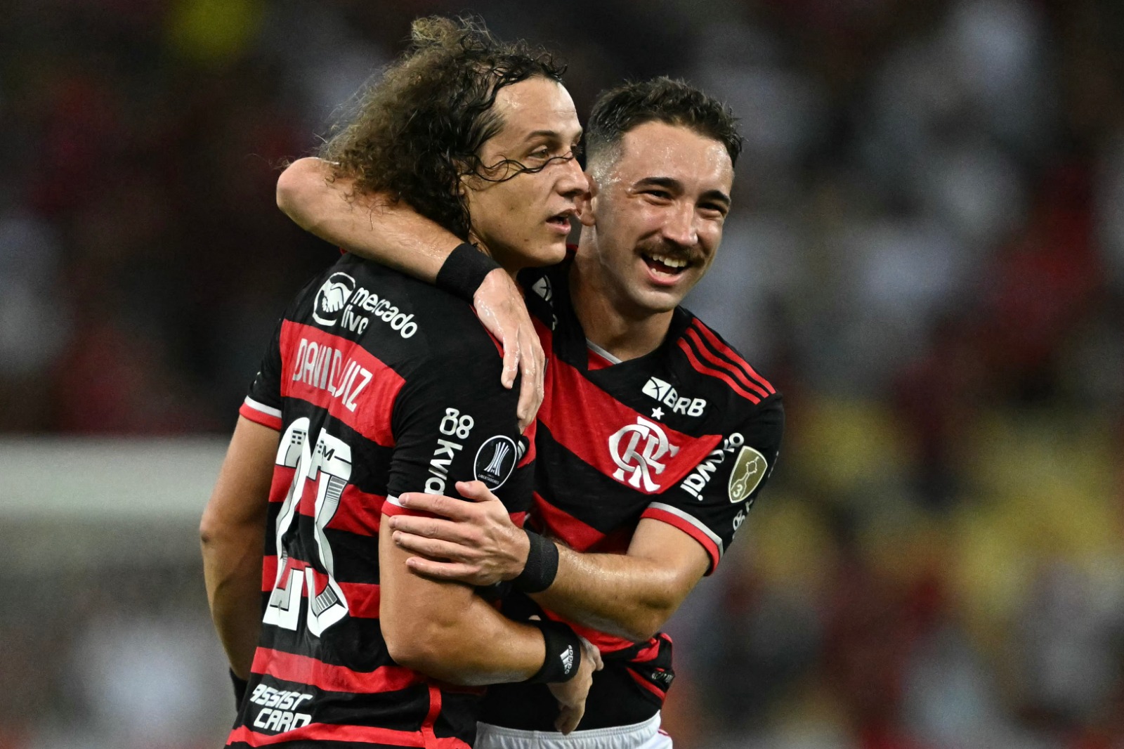 Léo Ortiz e David Luiz atuaram juntos apenas 2 partidas. (Photo by MAURO PIMENTEL/AFP via Getty Images)