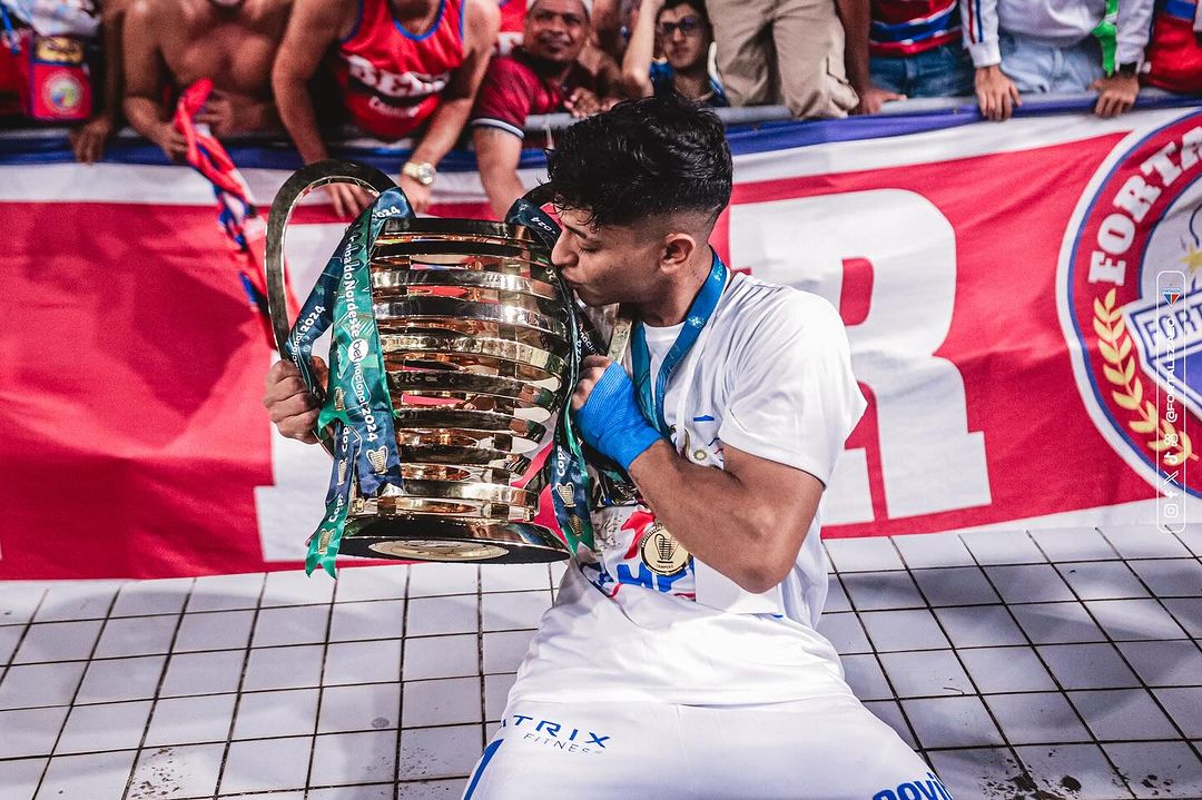 Kervin Andrade conquista primeiro título profissional (Foto: Mateus Lotif/Fortaleza EC)